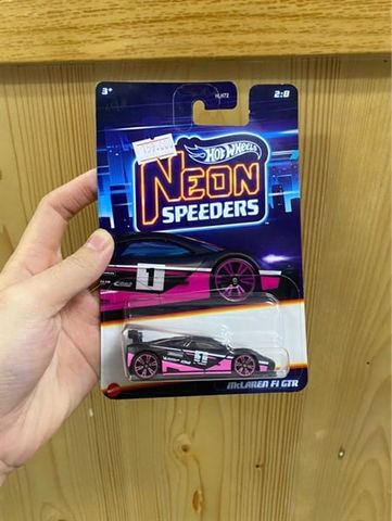  HRW76 Mô hình xe Hot Wheels Neon Speeders MC LAREN F1 GTR 