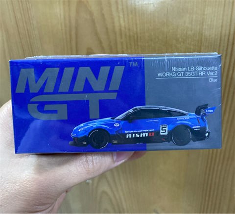  Mini GT Box Version MGT01124 LB-Silhouette WORKS GT NISSAN 35GT-RR Ver.2 Blue 