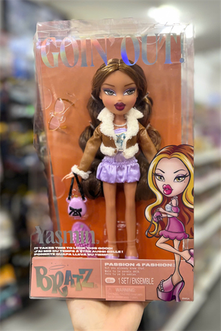  Búp bê Bratz Goin' Out! Yasmin Fashion Doll 