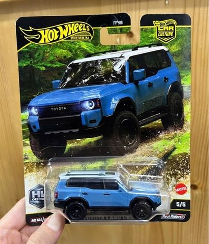  Mô hình xe JBK52 Hot Wheels Car Culture Off-Road 2024 Toyota Land Cruiser Blue 