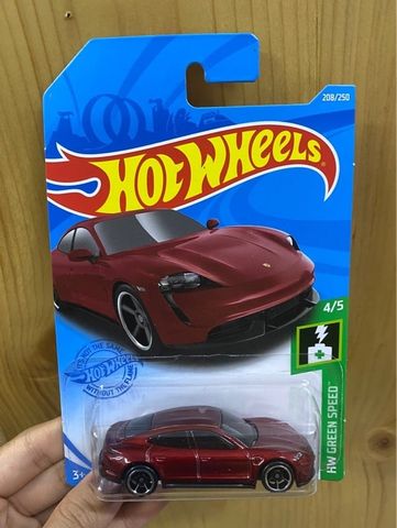  Mô hình xe HCM56 Hot Wheels Porsche Tykan Turbo S 