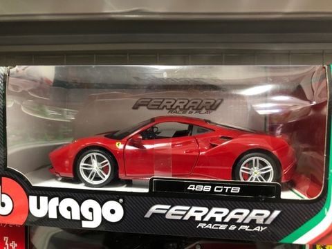  18-26019- 1:24 FERRARI 599 GTO 