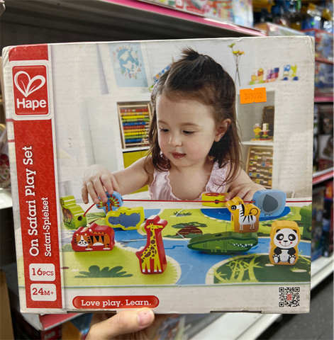  Đồ chơi bộ vườn thú On Safari Play Set E1021A 