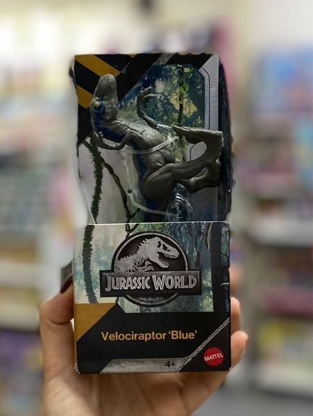  Jurasic World Velociraptor 'Blue'- 6 inch 