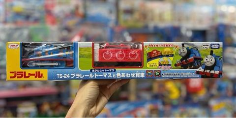  TS-24 Pla-Rail Thomas & Friends Thomas and Colorful Wagons 