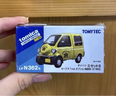  TOMMYTEC LV-N362b Daihatsu Midget II Cargo R Type Yellow 