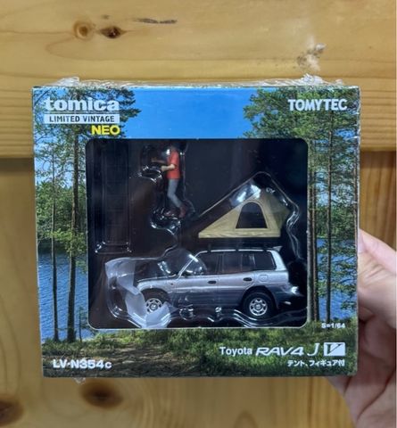  Mô hình xe TOMYTEC LV-N354c Toyota RAV4J V Silver Tent, Figure 