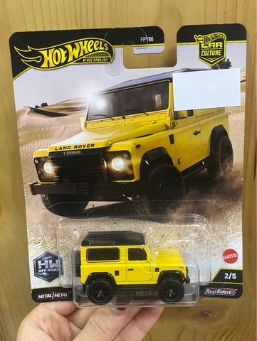  JBK74 Hot Wheels Premium Car Culture Off Road Land Rover Defender 90- Yellow 