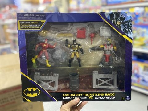  6064824 Batman DC Gotham City Train Station Havoc: Batman and The Flash vs Gorilla Grodd Battle Pack 