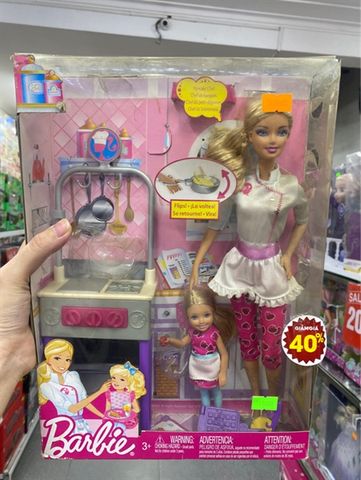  X0099 - Barbie cung lam bep 
