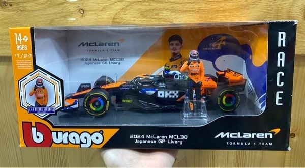Bburago 1/24 F1 Mclaren Team MCL38 (2024) #4 w/figure