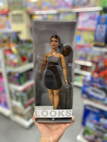  Barbie Looks Doll Collectible & Posable with Wavy Brown Hair & Curvy Body Type 