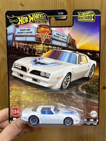 JBL28 Siêu xe HW BOULEVARD - 77 PONTIAC FIREBIRD T/A 