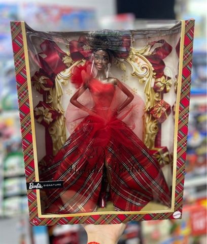  HRM66 Mattel Barbie Signature Holiday Barbie Collector 2024 