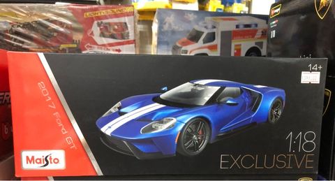  38134 - 1:18 FORD GT 