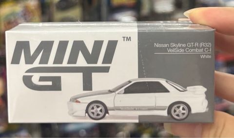  Xe Mini GT Box Ver MGT01066 Nissan Skyline GT-R (R32) VeilSide Combat C-I White 