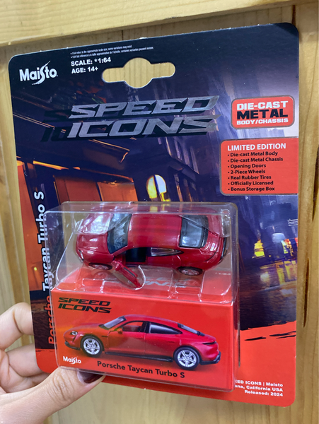  15708 Mô hình xe 1:64 Speed Icon - Porsche Taycan Turbo S 