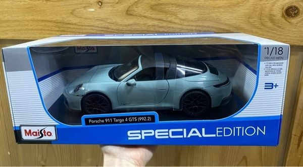 Maisto 1/18 Porsche 911 Targa 4 GTS (992.2)