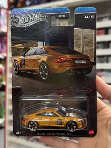  Xe mô hình JKY18 Hot Wheels Celebrations AUDI RS E-Tron GT 