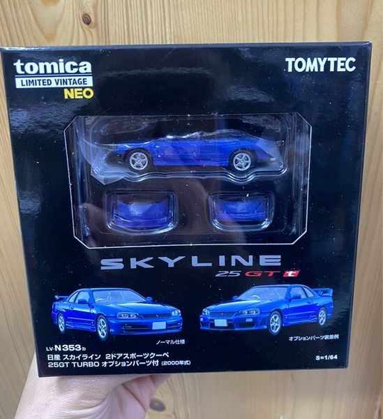  TOMYTEC LV-N353b Nissan Skyline 2-Door Sports Coupe 25GT TURBO 