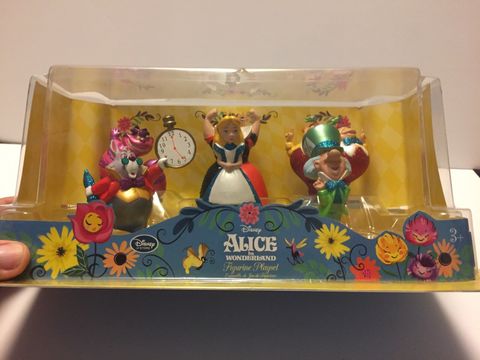  Set tuong Alice o xu so than ki 