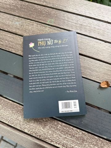  Hành Trang Phụ Nữ Thế Kỷ 21 - Như cây xương rồng, cũng là đoá sen 
