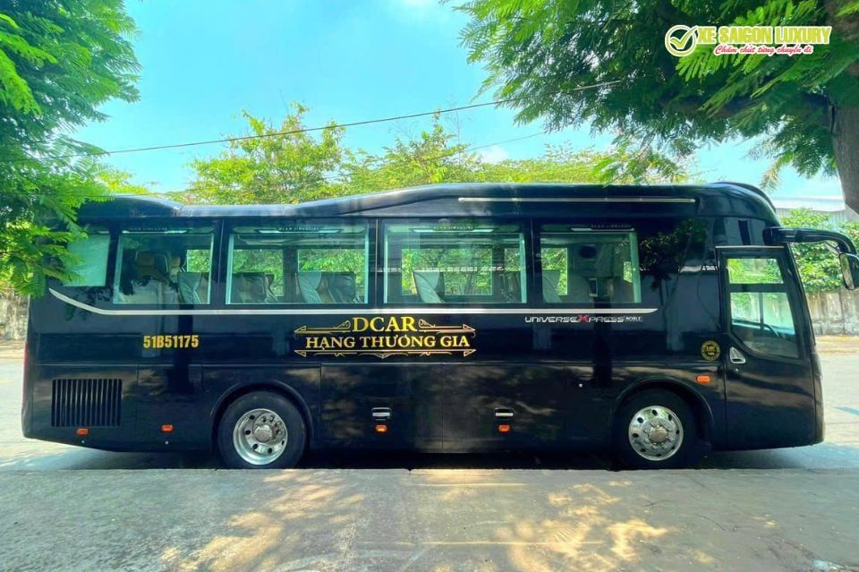  Thuê xe limousine 19 chỗ 