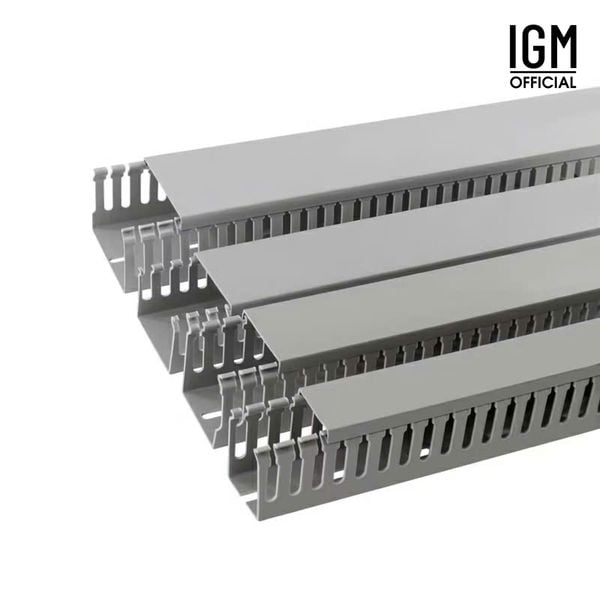Ống đi dây điện IGM, Máng đi gọn dây điện IGM kích thước 4x4cm giúp góc làm việc gọn gàng.