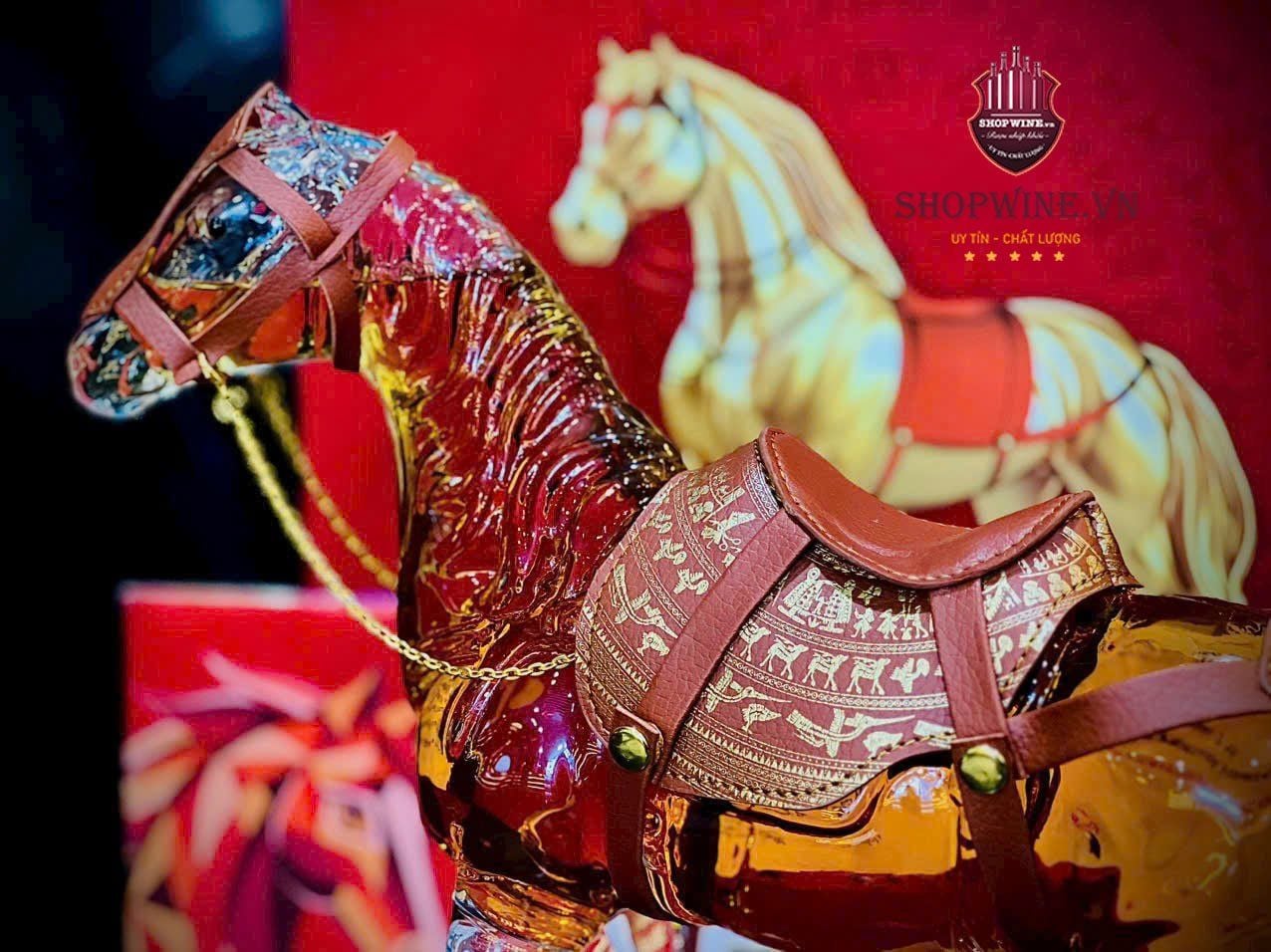  RƯỢU LINH VẬT NGỰA - LONG MÃ ĐẠI VIỆT 