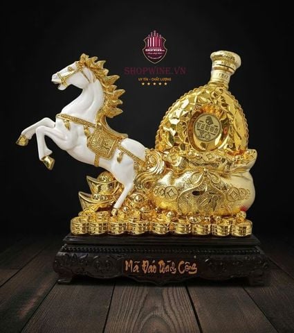  KỆ RƯỢU MÃ ĐÁO THÀNH CÔNG - LINH VẬT NGỰA 2026 