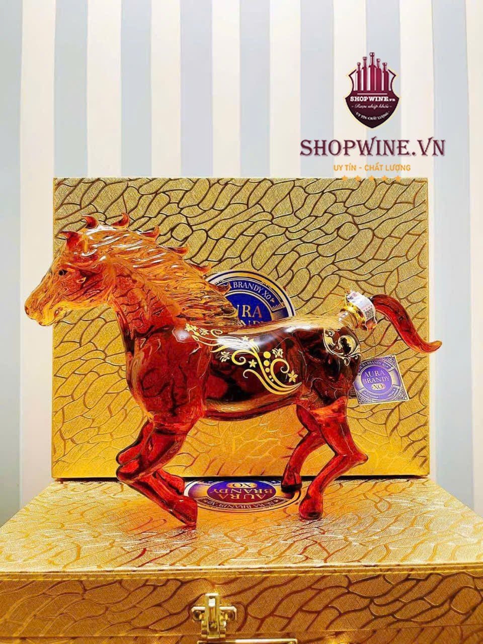  RƯỢU LINH VẬT NGỰA 2026 - MẪU NGỰA PHI 4 CHÂN 