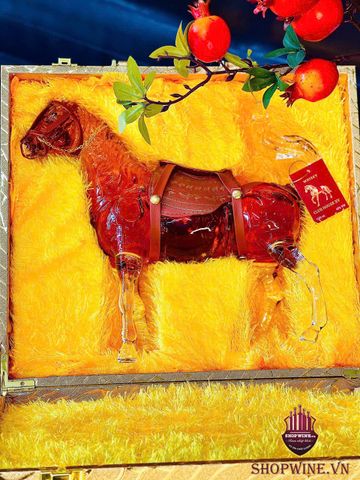  RƯỢU LINH VẬT NGỰA - LONG MÃ ĐẠI VIỆT 