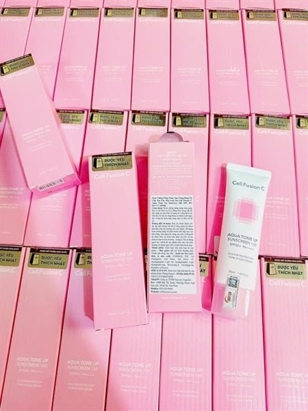 Kem Chống Nắng Nâng Tông Da Cell Fusion C Dark Spot Toning Sunscreen SPF50+ PA++++ 50ml