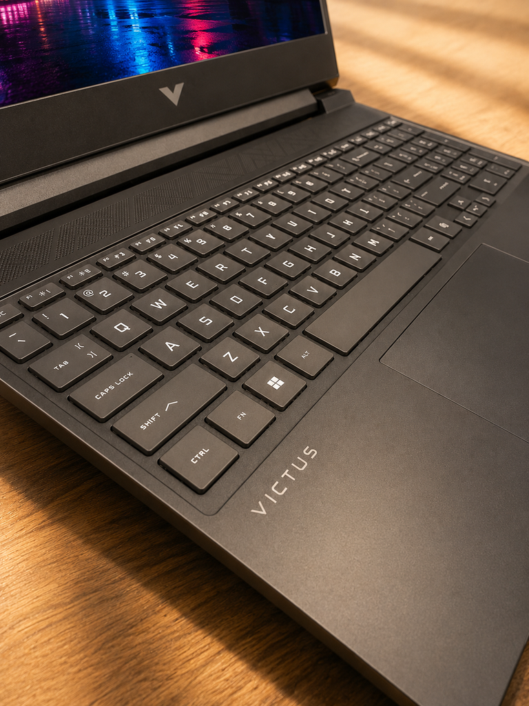 Laptop HP Victus 15-fb3116AX - BX8U4PA (Ryzen 7 7445HS/ GeForce RTX™ 3050 6GB/ 16GB/ 512GB/ Windows 11)