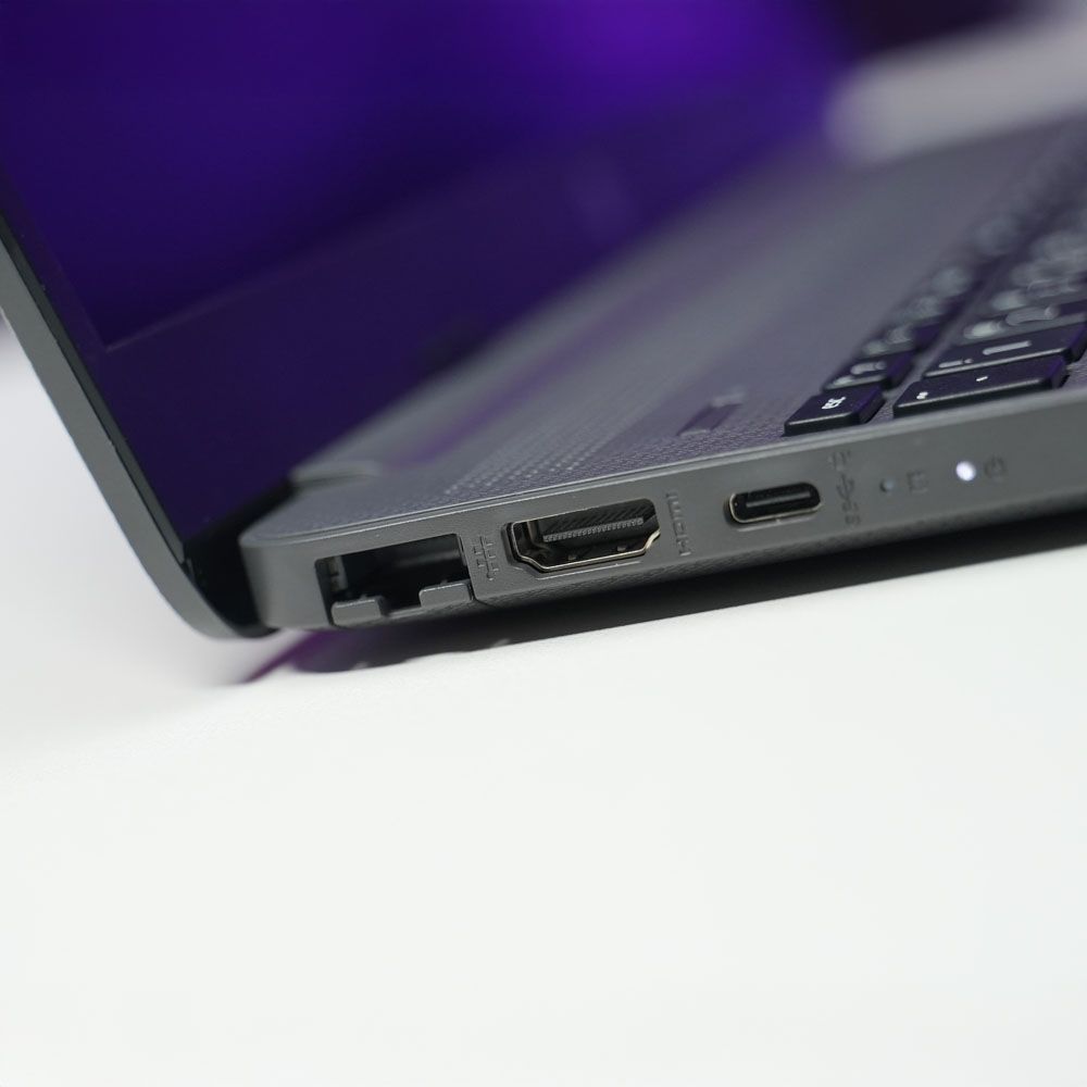 Laptop HP 250R G9 B93H2AT (Intel Core i5-1334U | 8GB | 512GB SSD | Intel Graphics | 15.6 inch FHD | Win 11 | Bạc)