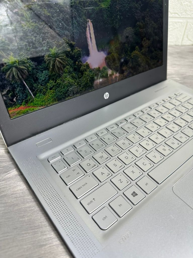 Laptop HP Envy 13-7265NGW – i7-6500U / RAM 8GB DDR4 / SSD 500GB /Màn hình 13