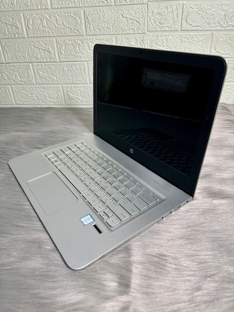 Laptop HP Envy 13-7265NGW – i7-6500U / RAM 8GB DDR4 / SSD 500GB /Màn hình 13
