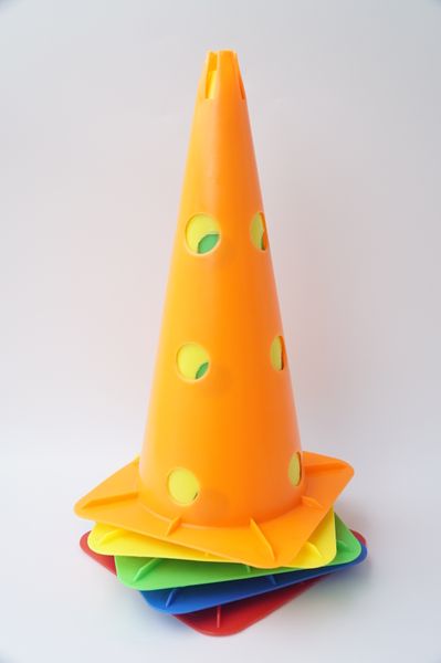  Cone Nấm Trụ Cao Đa Năng - Dụng Cụ Tập Bóng Đá, Cảnh Báo Giao Thông, Chướng Ngại Vật Sân Bãi - Cone 50cm 