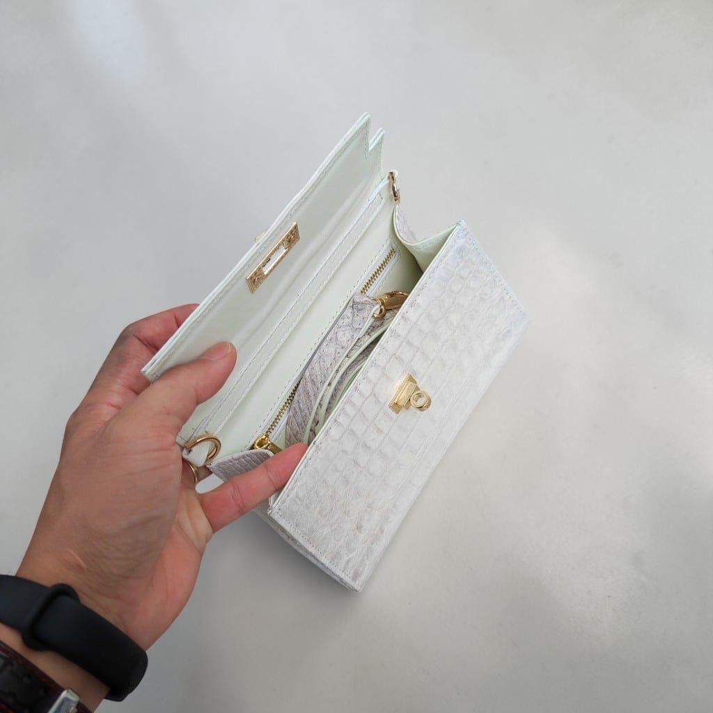 Túi nữ Size nhỏ kiêm cầm tay Da bụng cá sấu Bạch tạng!