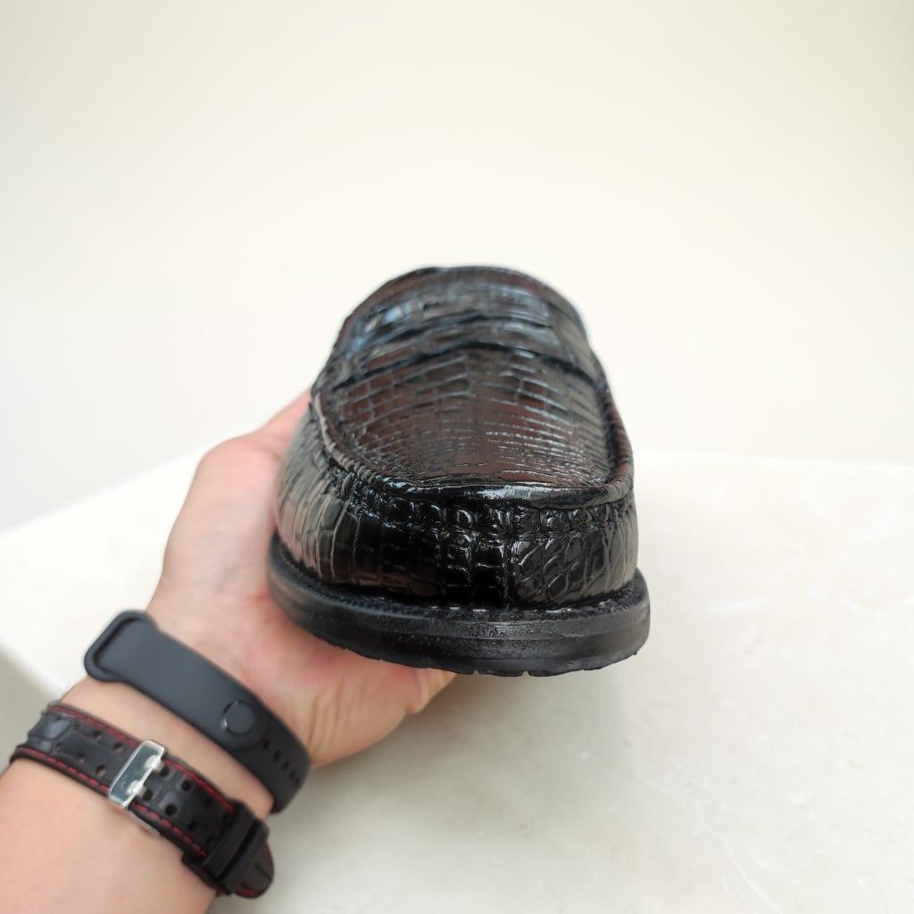 Giày lười da bụng cá sấu. Lót lòng sáng màu đẹp bắt mắt!