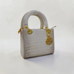 Túi nữ da cá sấu Bạch tạng phiên bản Thương hiệu. Size vừa 25cm.