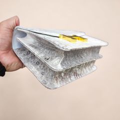 Túi nữ thiết kế Thương hiệu. Da bụng cá sấu bạch tạng đẹp giá trị!