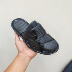 Dép quai ngang da cá sấu trơn mềm. Đế mới siêu nhẹ!