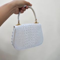 Túi cá sấu nắp bầu siêu dễ thương. Màu trắng tinh tuyền!