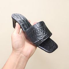 Dép Nữ gót cao 5cm vừa vặn. Da bắp chân cá sấu gai nổi nhẹ!