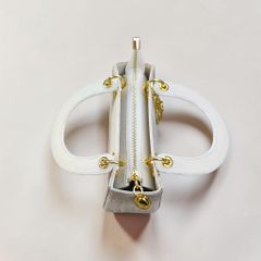 Túi nữ da cá sấu Bạch tạng phiên bản Thương hiệu. Size vừa 25cm.