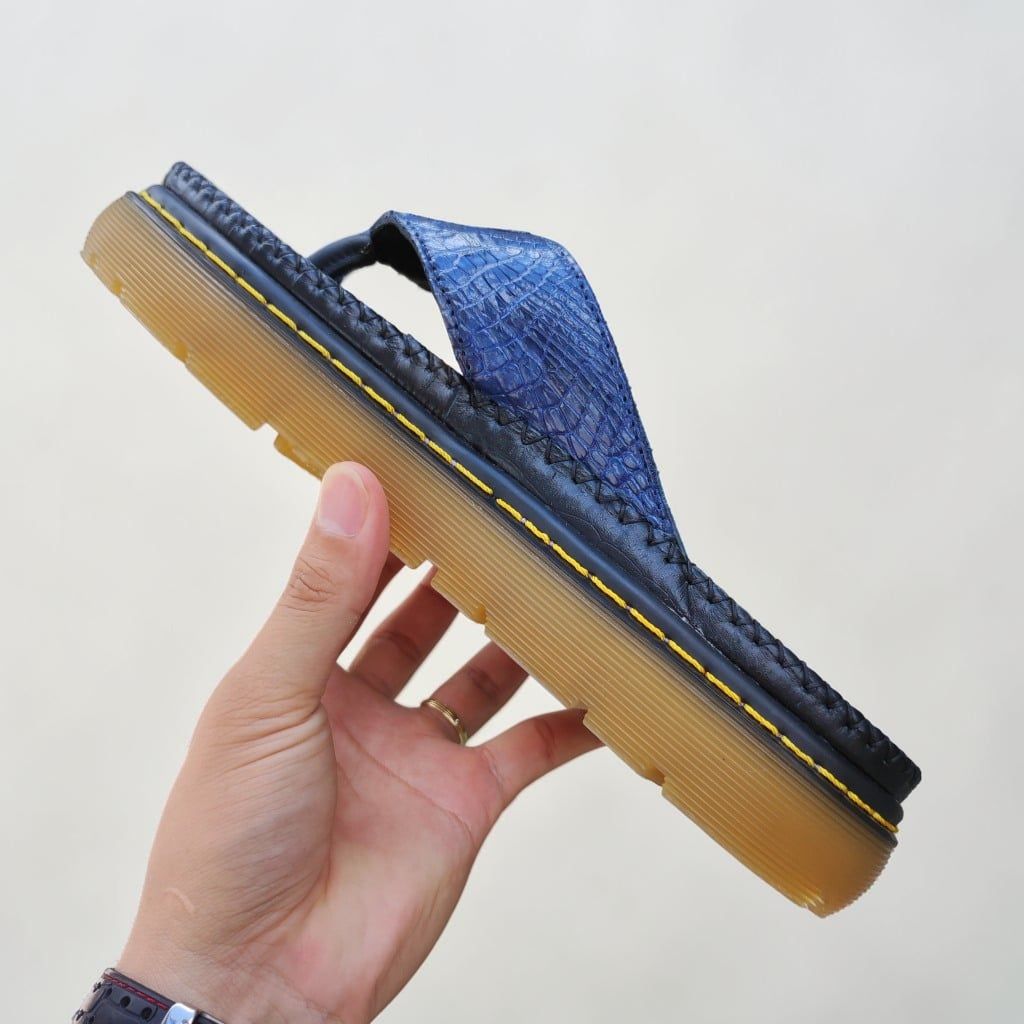 Dép Doctor xỏ ngón. Da cá sấu xanh Navy không đụng hàng!