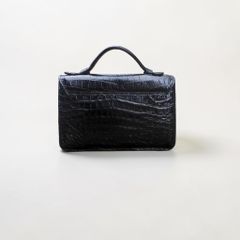 Túi xách khóa Nữ hoàng có dây đeo. Size 23*15*9cm vừa vặn!