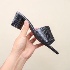 Dép Nữ gót cao 5cm vừa vặn. Da bắp chân cá sấu gai nổi nhẹ!