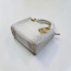 Túi nữ da cá sấu Bạch tạng phiên bản Thương hiệu. Size vừa 25cm.